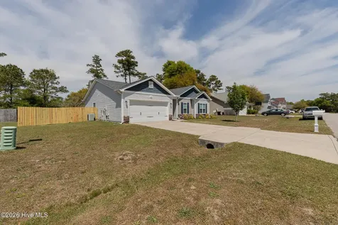 410 Peppermint Drive Hubert NC 28539