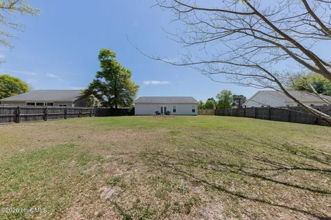 410 Peppermint Drive Hubert NC 28539