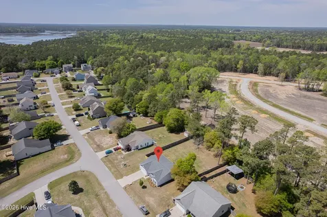 410 Peppermint Drive Hubert NC 28539