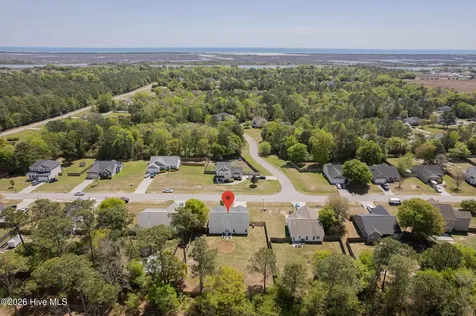 410 Peppermint Drive Hubert NC 28539