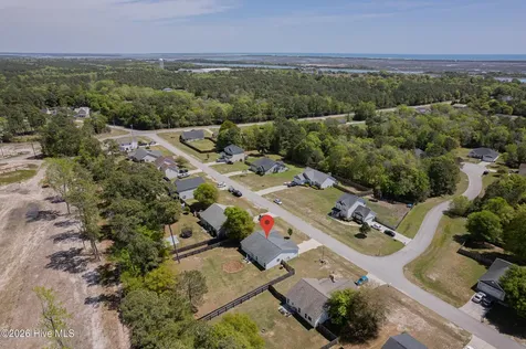 410 Peppermint Drive Hubert NC 28539