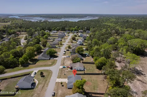 410 Peppermint Drive Hubert NC 28539