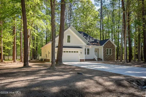 111 Chatooga Court E Hertford NC 27944