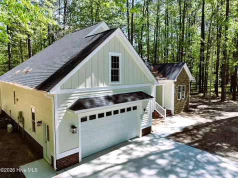 111 Chatooga Court E Hertford NC 27944