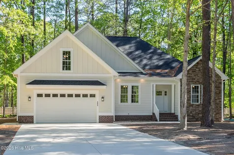 111 Chatooga Court E Hertford NC 27944