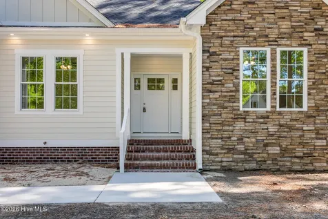 111 Chatooga Court E Hertford NC 27944