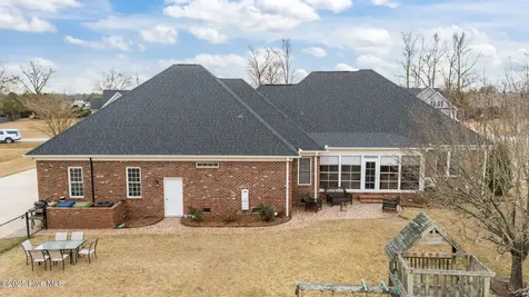 1427 Canter Way Ayden NC 28513
