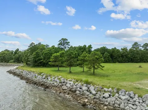 363 Wind Lake Road S Oriental NC 28571
