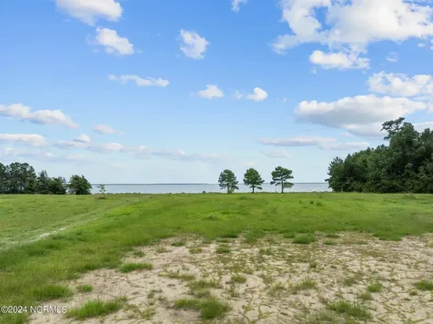 363 Wind Lake Road S Oriental NC 28571