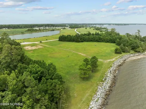363 Wind Lake Road S Oriental NC 28571