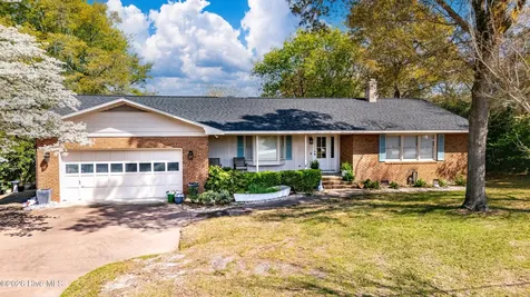 215 Harbor Drive Morehead City NC 28557
