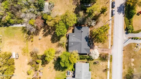 215 Harbor Drive Morehead City NC 28557
