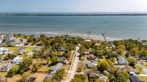 215 Harbor Drive Morehead City NC 28557