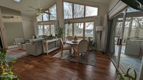 215 Harbor Drive Morehead City NC 28557