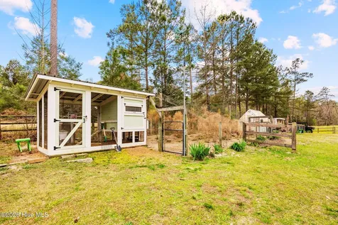 230 Causey Road Vass NC 28394