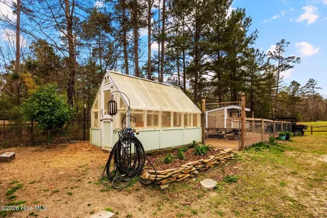 230 Causey Road Vass NC 28394