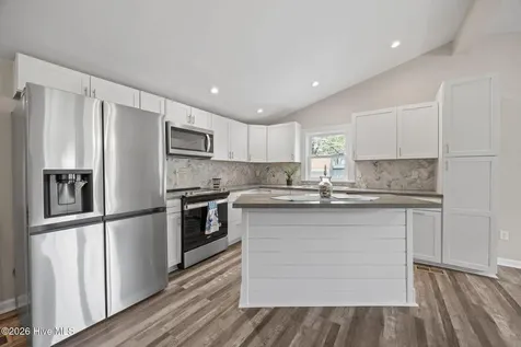 108 Park Avenue Beaufort NC 28516