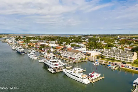 108 Park Avenue Beaufort NC 28516