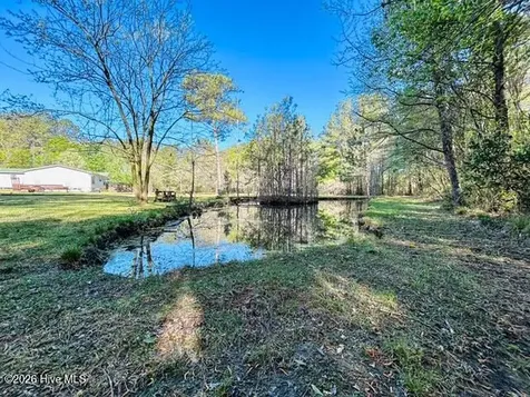 127 Rojay Lane Richlands NC 28574