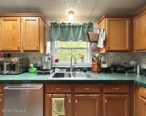 127 Rojay Lane Richlands NC 28574
