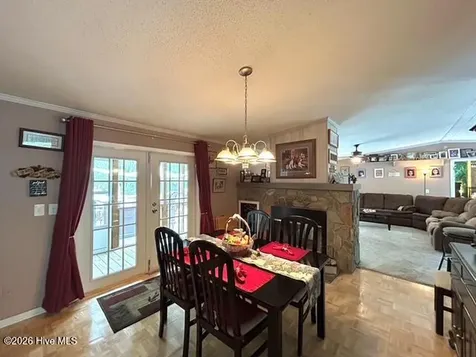 127 Rojay Lane Richlands NC 28574