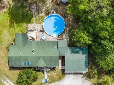 127 Rojay Lane Richlands NC 28574