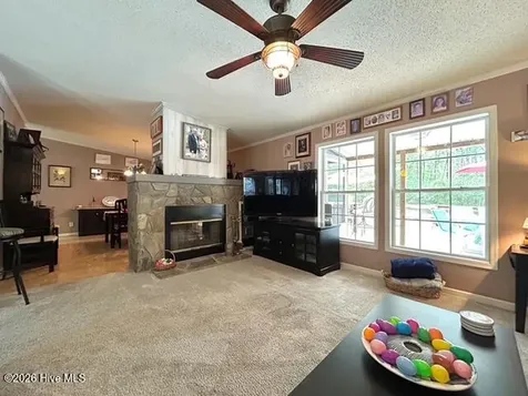 127 Rojay Lane Richlands NC 28574