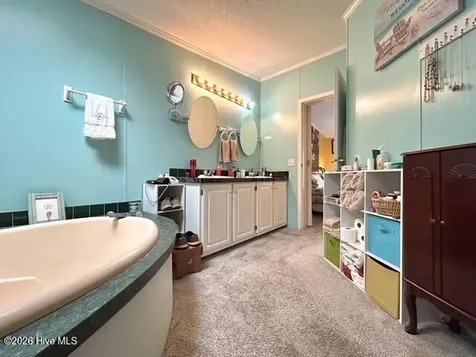127 Rojay Lane Richlands NC 28574