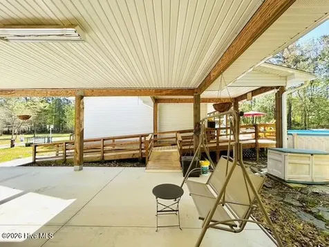 127 Rojay Lane Richlands NC 28574
