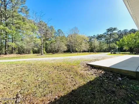 127 Rojay Lane Richlands NC 28574