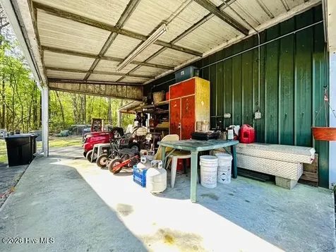 127 Rojay Lane Richlands NC 28574