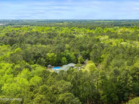 127 Rojay Lane Richlands NC 28574