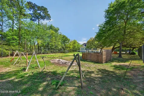 135 Great Oak Drive Hampstead NC 28443