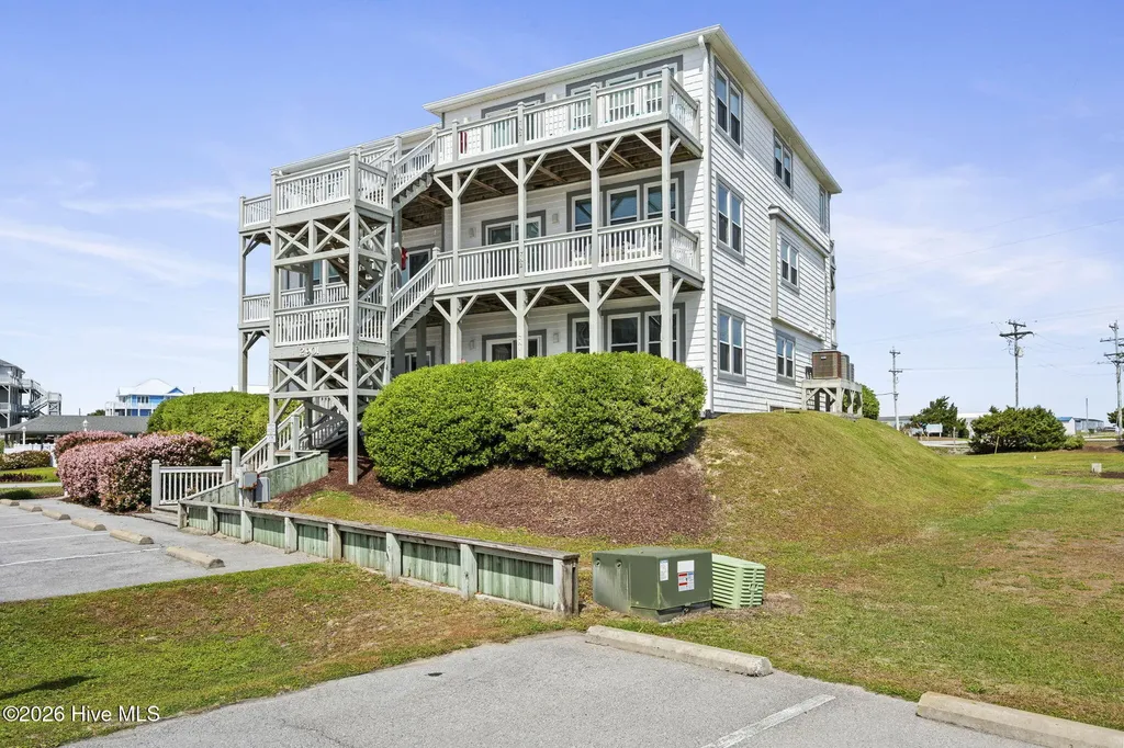 2901 Pointe West Drive Emerald Isle NC 28594