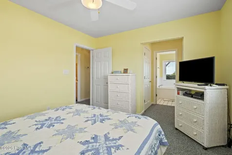 2901 Pointe West Drive Emerald Isle NC 28594