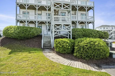 2901 Pointe West Drive Emerald Isle NC 28594