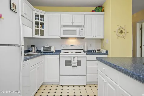 2901 Pointe West Drive Emerald Isle NC 28594