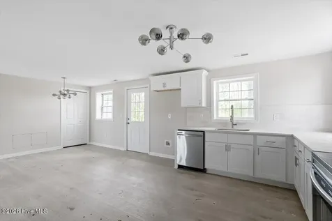 7222 Thorne Farm Road Elm City NC 27822
