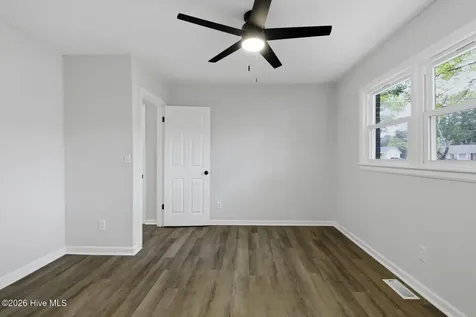 103 Puller Drive Jacksonville NC 28540