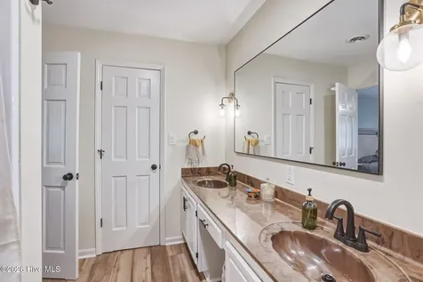 428 Holly Street Emerald Isle NC 28594