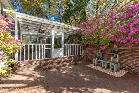 428 Holly Street Emerald Isle NC 28594