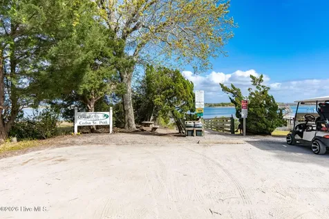 428 Holly Street Emerald Isle NC 28594