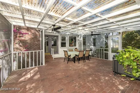 428 Holly Street Emerald Isle NC 28594