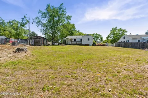2013 Wheat Street Rockingham NC 28379