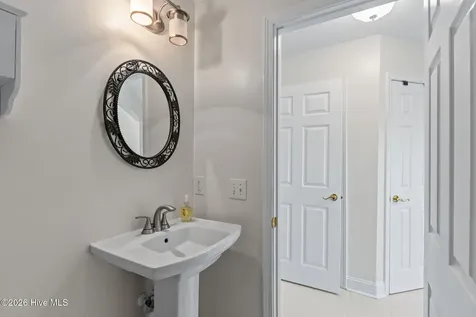 102 Shady Path Cedar Point NC 28584