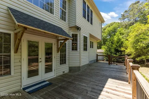 102 Shady Path Cedar Point NC 28584