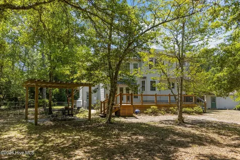 102 Shady Path Cedar Point NC 28584