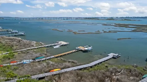 102 Shady Path Cedar Point NC 28584