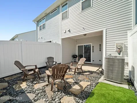 16 Outrigger Drive Swansboro NC 28584