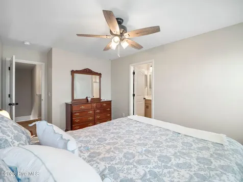 16 Outrigger Drive Swansboro NC 28584